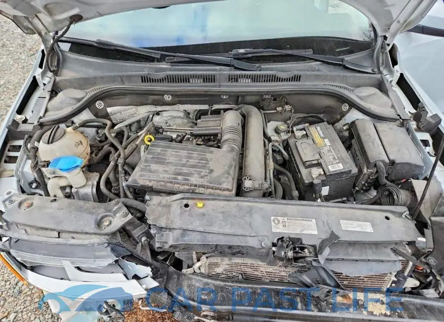 3VW2B7AJ9HM414693# 11