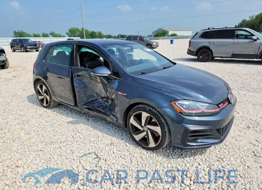 3VW5T7AU8LM008904# 4