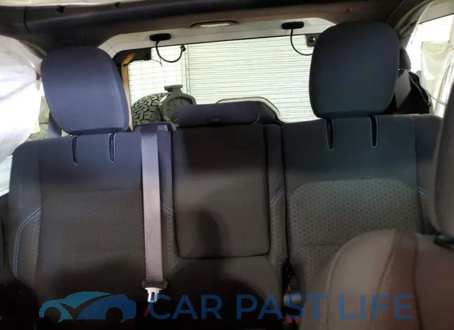 1C4RJXR6XRW292593# 10