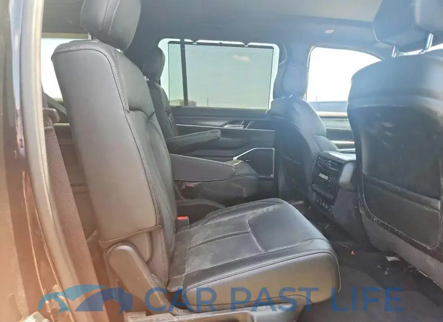 1C4SJSBP5RS159657# 11