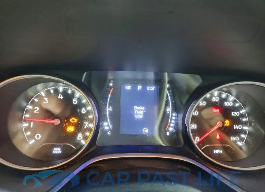 3C4NJDABXJT163284# 9