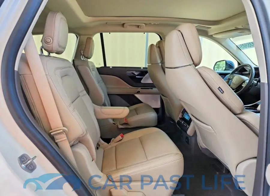 5LM5J7XC1LGL26499# 11