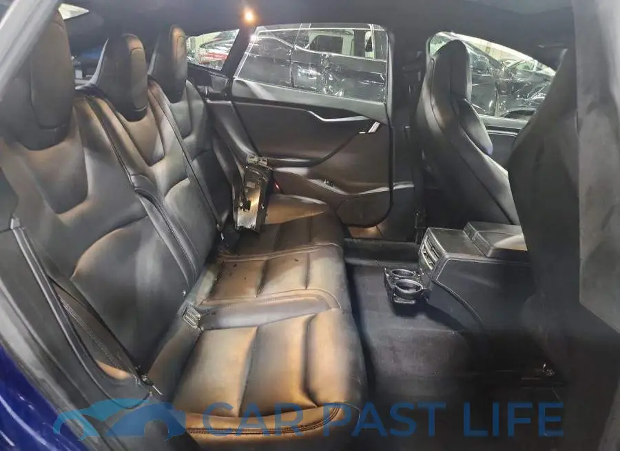 5YJSA1E20JF268300# 10