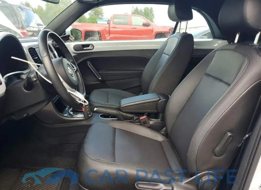 3VW5DAAT2JM518289# 7