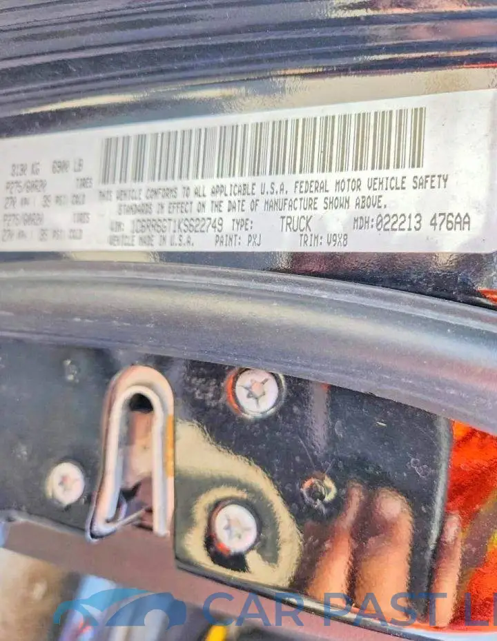 1C6RR6GT1KS622749# 13