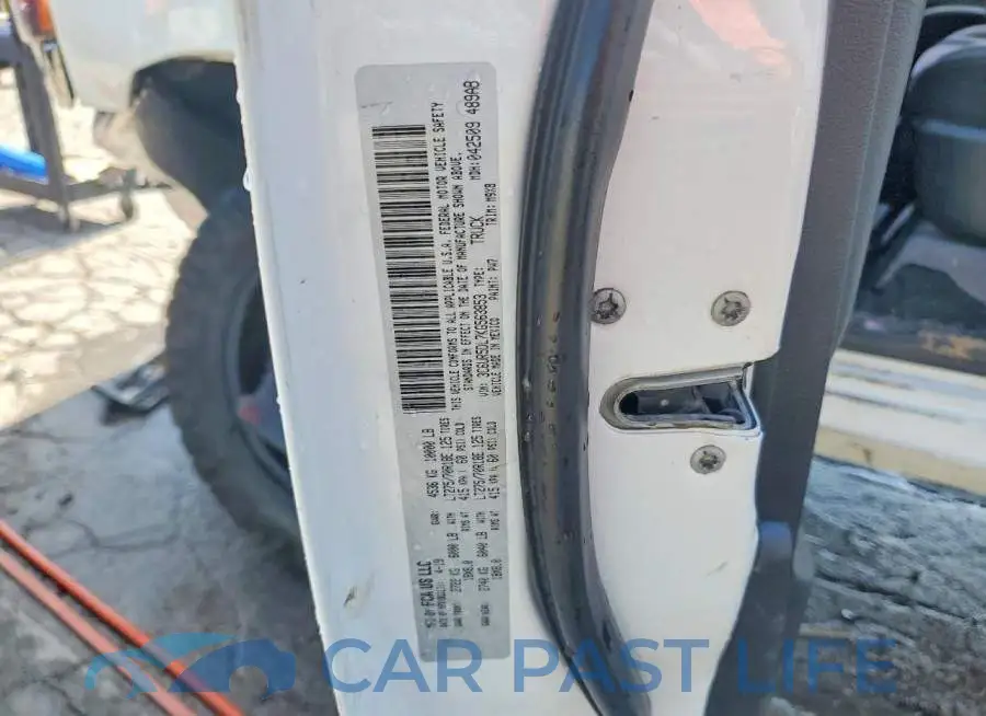 3C6UR5DL7KG563853# 13