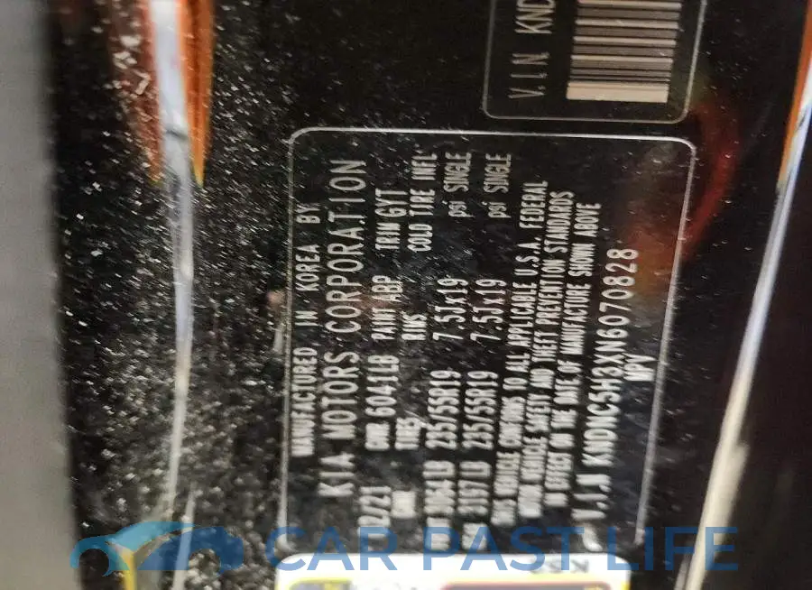 KNDNC5H3XN6070828# 13