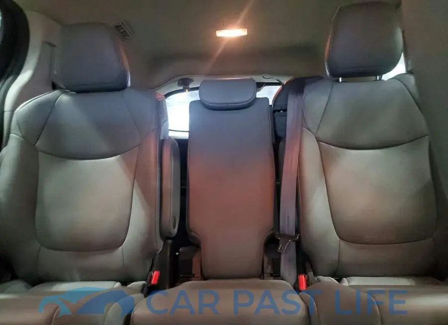 5TDYRKEC6NS130277# 10