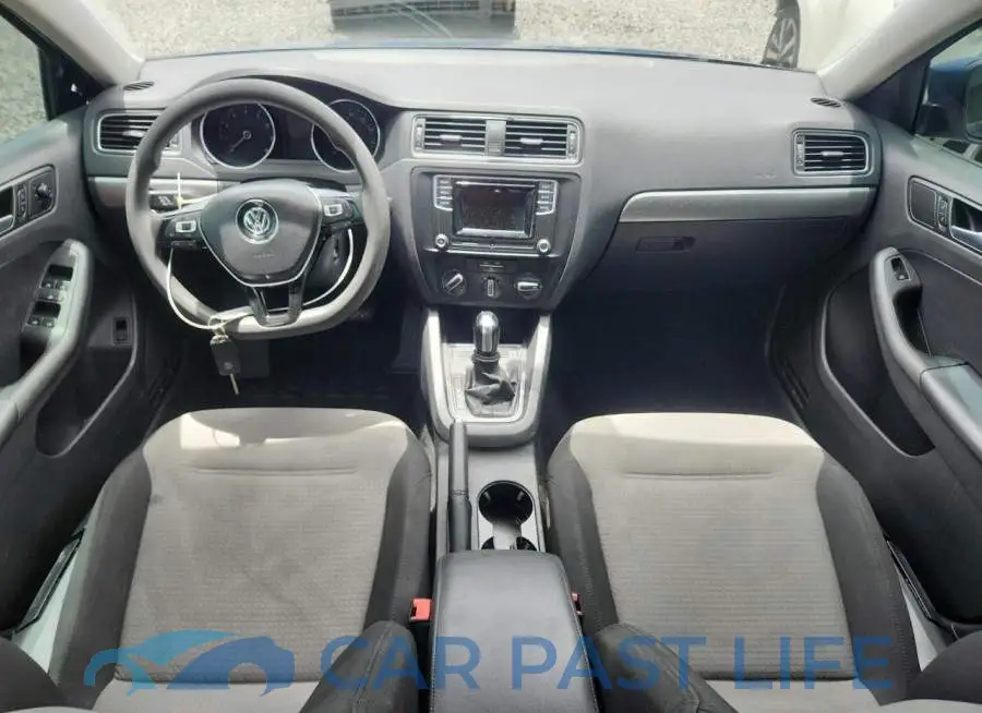 3VW2B7AJ7JM243545# 8