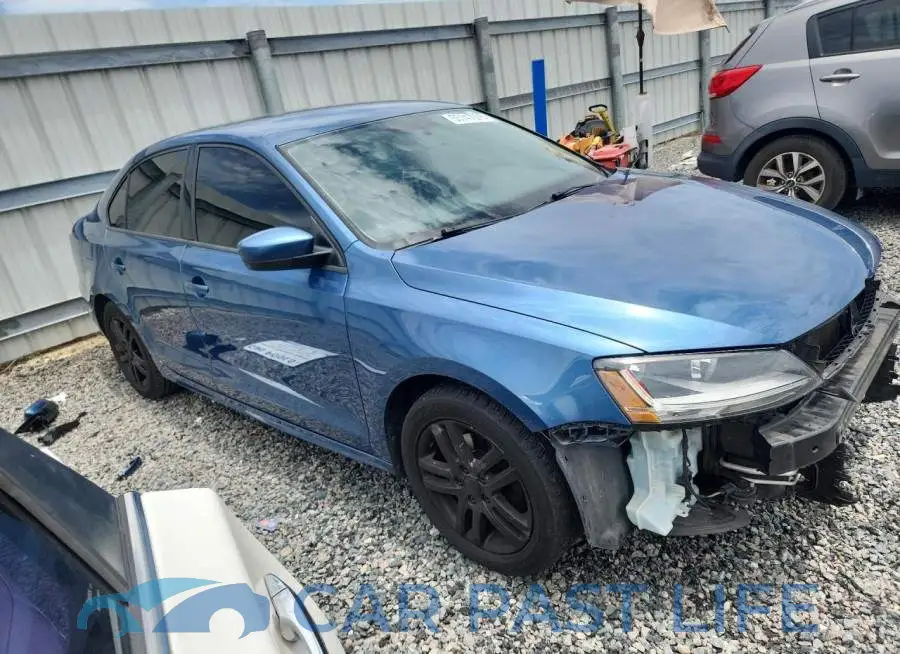3VW2B7AJ7JM243545# 4