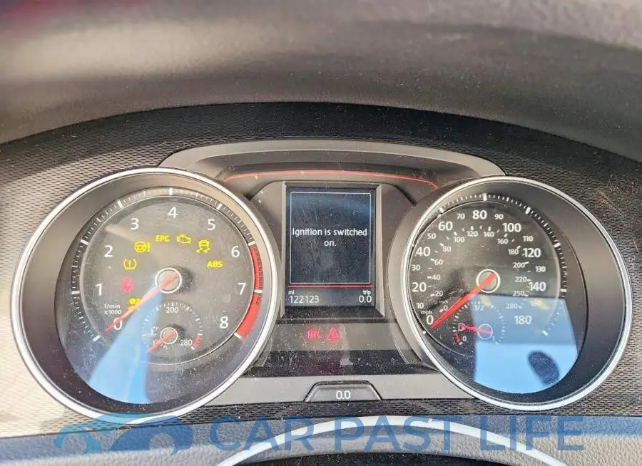 3VW5T7AU5HM001142# 9