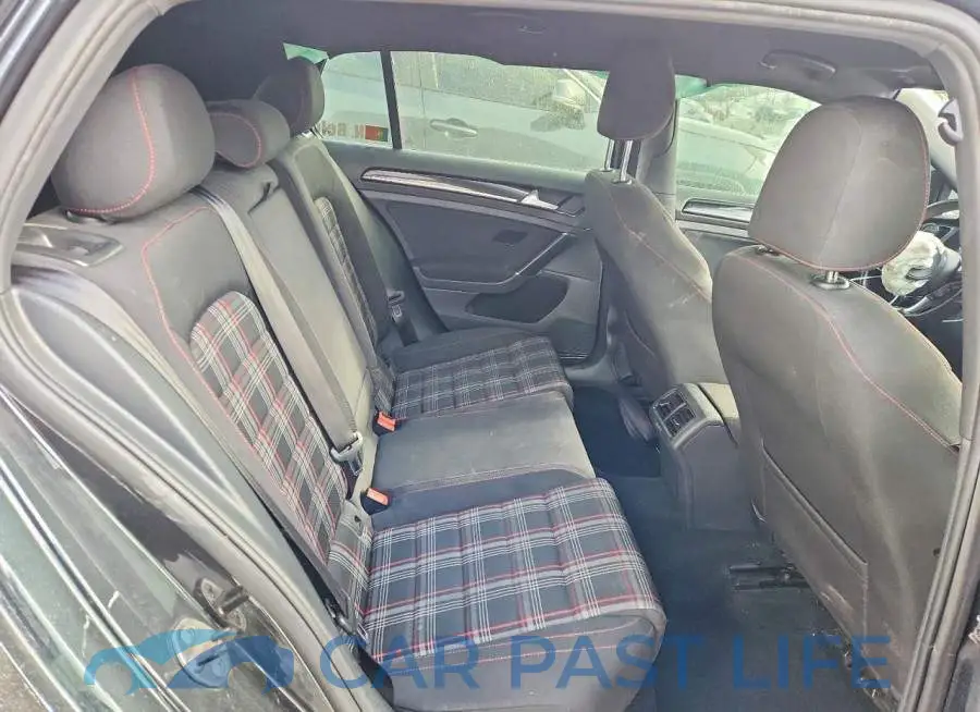 3VW5T7AU5HM001142# 10
