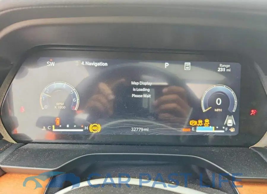1C4RJKEG3P8770209# 9