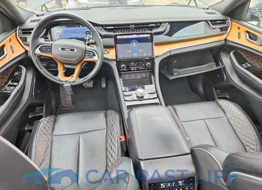 1C4RJKEG3P8770209# 8