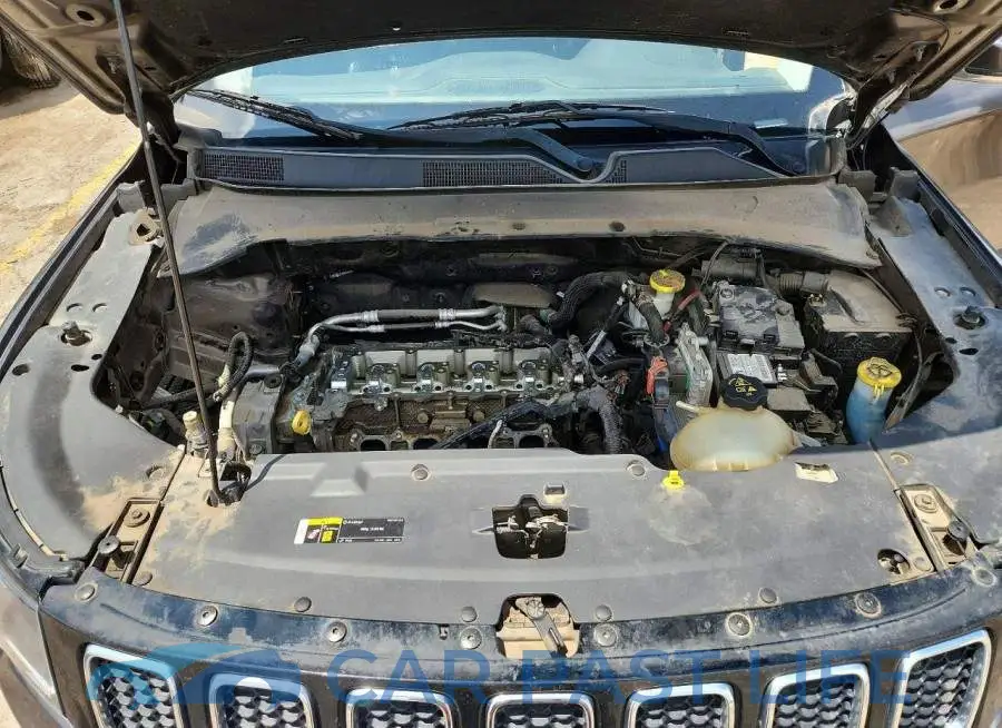 3C4NJDCB3JT281965# 11