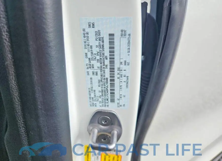 5LMCJ1CA0PUL10049# 12