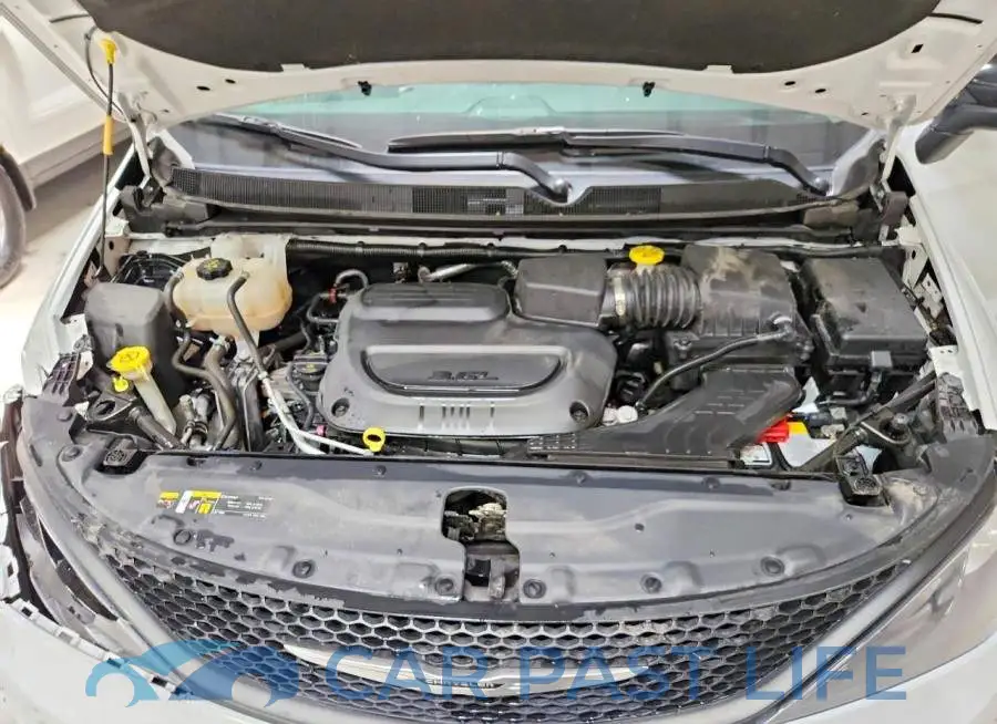 2C4RC1CGXRR146714# 12
