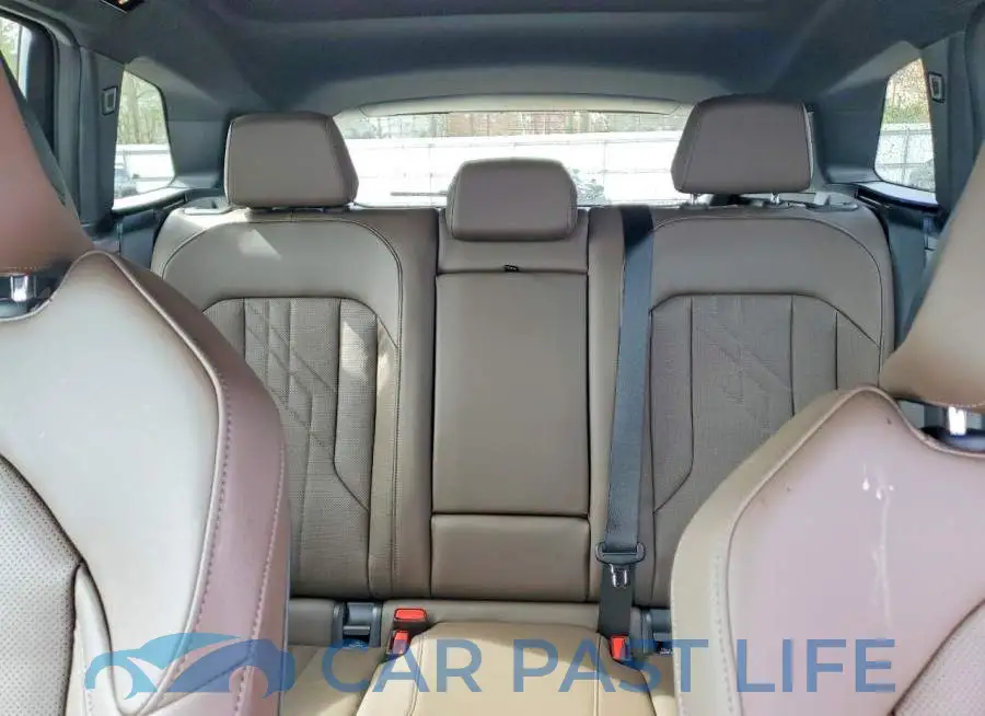 5UX53GP09T9247902# 10