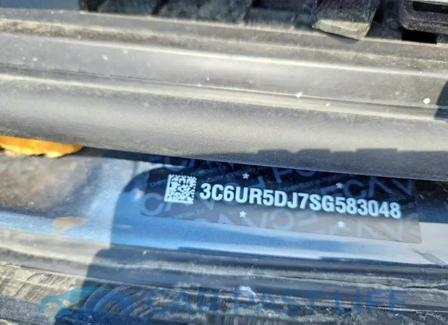 3C6UR5DJ7SG583048# 12