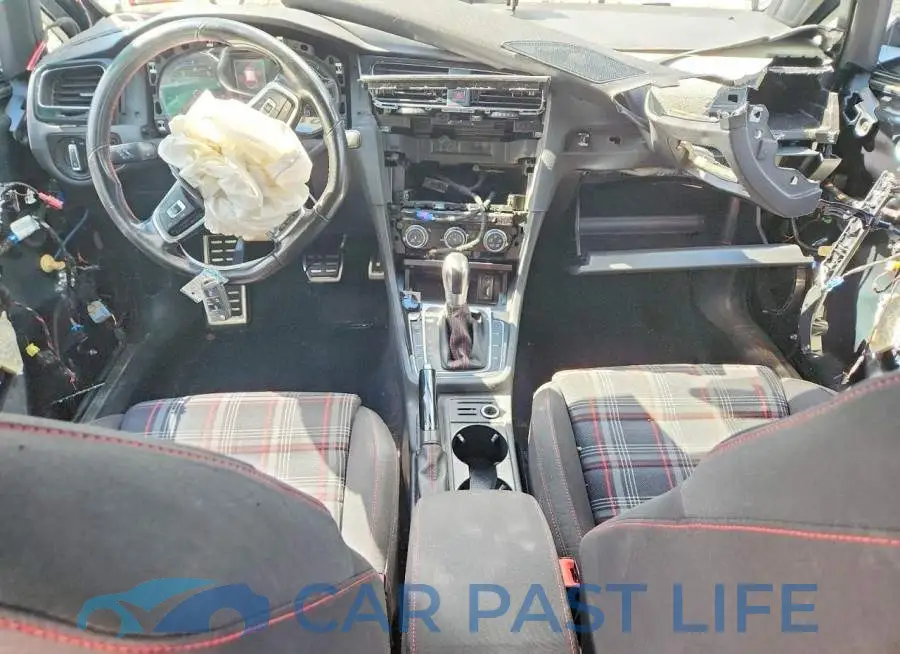 3VW447AU8HM050506# 8