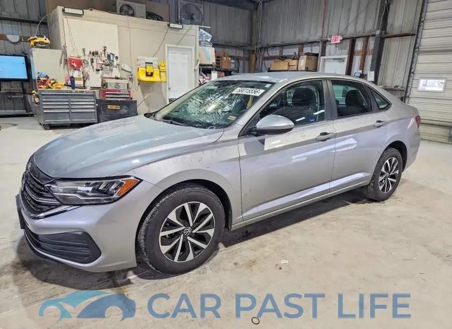 3VW5M7BU1PM012083# 1