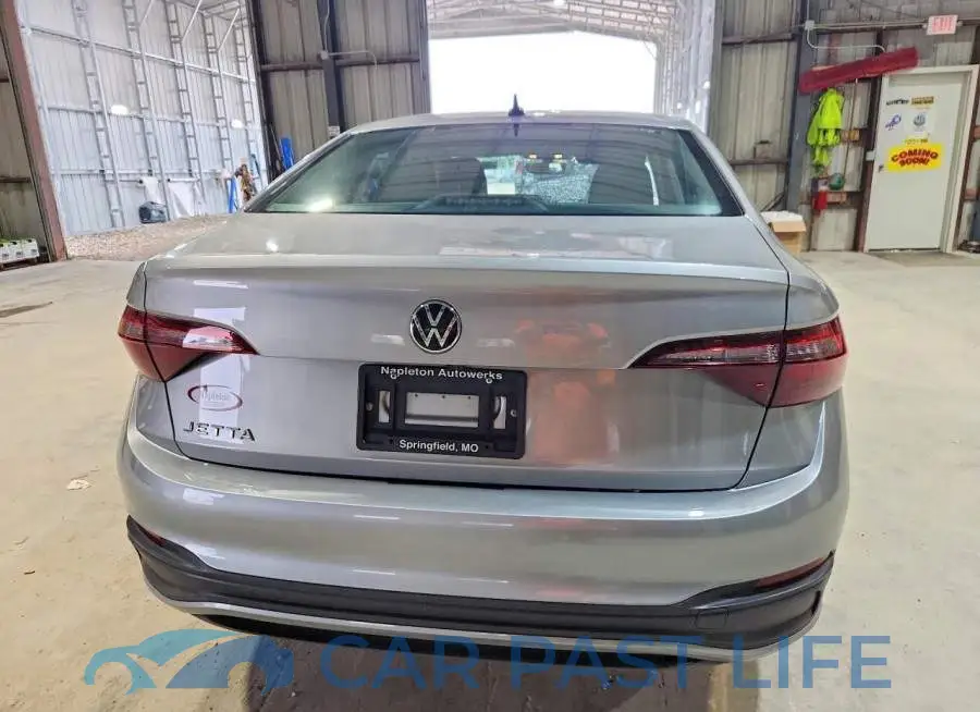 3VW5M7BU1PM012083# 6