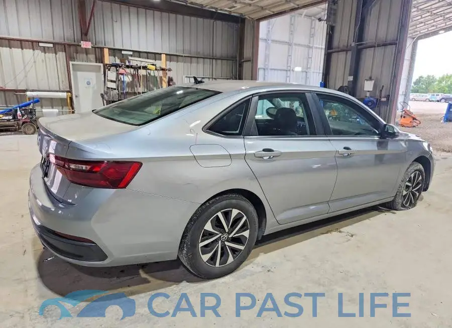 3VW5M7BU1PM012083# 3