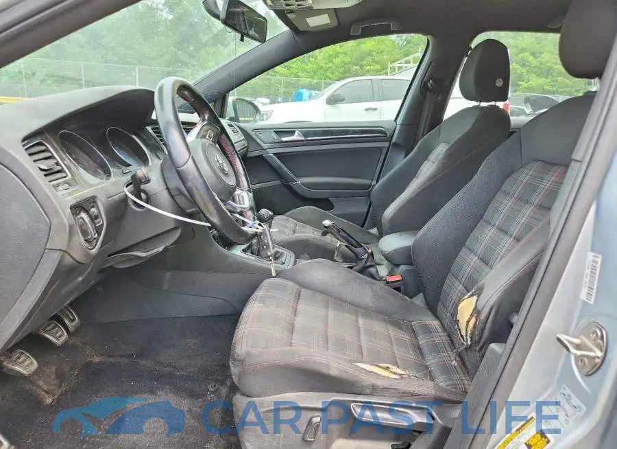 3VW5T7AU4HM070856# 7