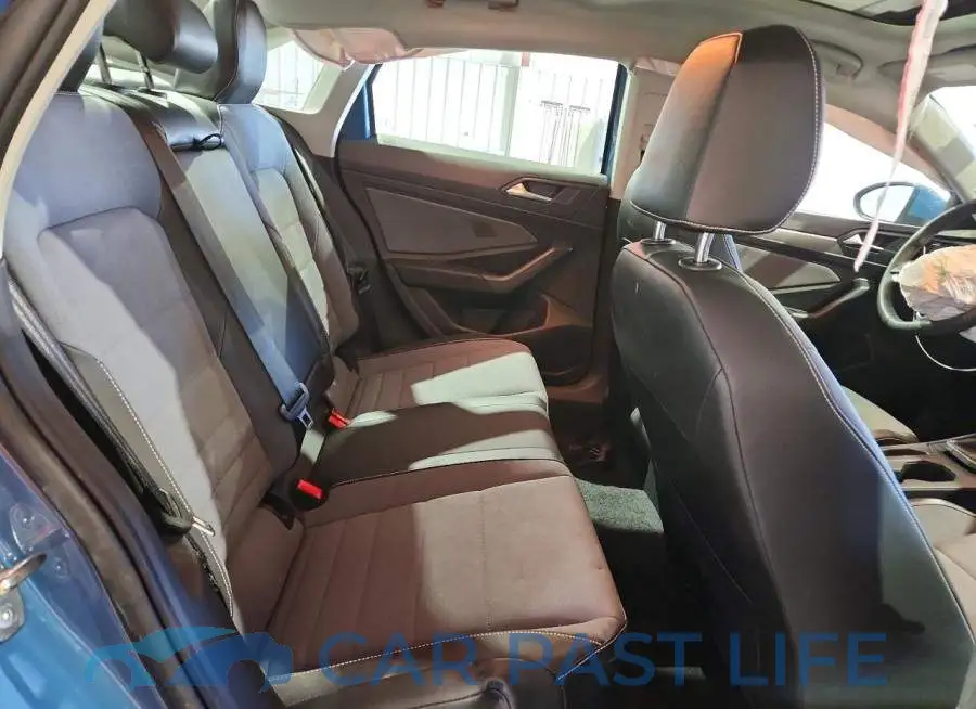 3VW7W7BU1TM028359# 10