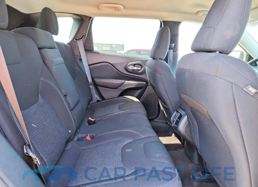 1C4PJLCB7KD128550# 11