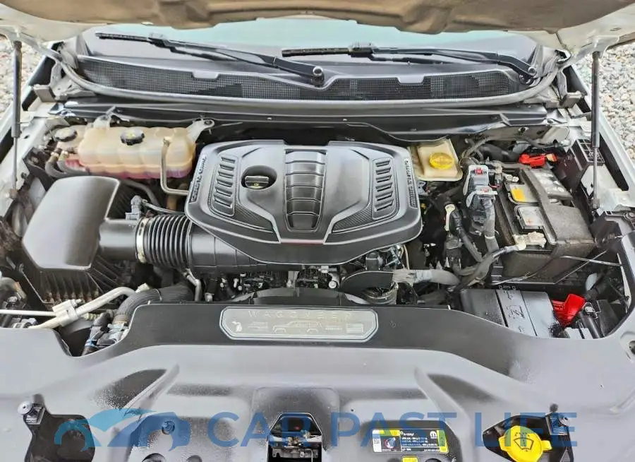 1C4SJRBP3RS137049# 12
