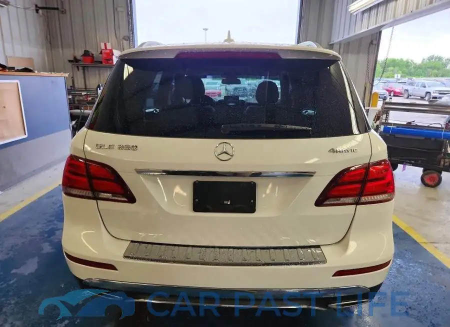 4JGDA5HB6HA901375# 6