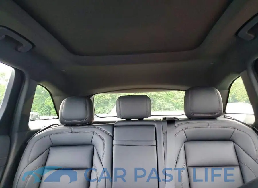 5LMPJ8JAXSJ902887# 10