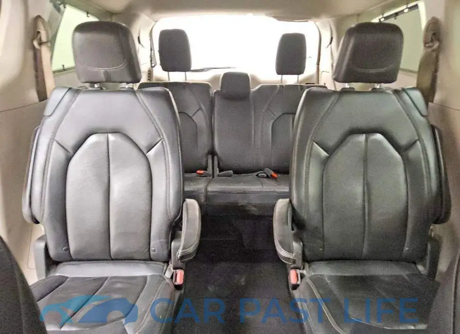 2C4RC1BG4LR279722# 10