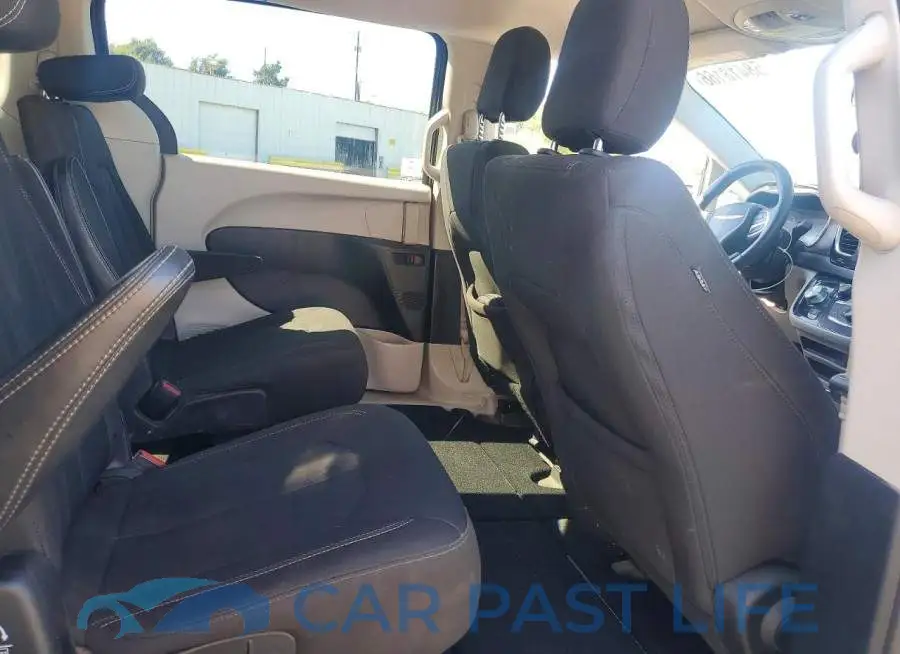 2C4RC1CGXLR249123# 10