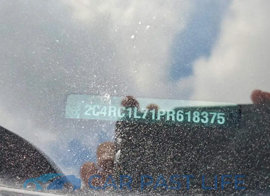 2C4RC1L71PR618375# 12