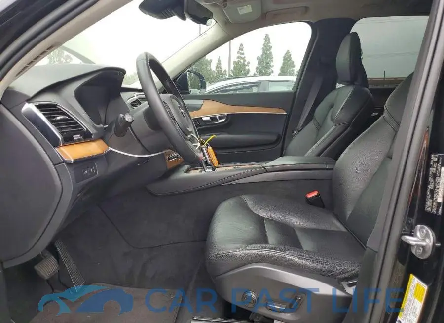 YV4H60CNXP1912211# 7