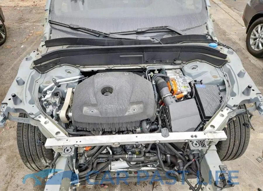 YV4H60PJ3S1296884# 12