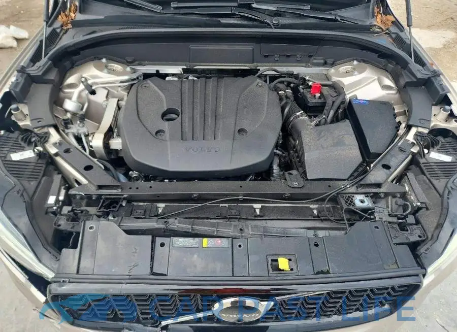 YV4M12RC9S1073966# 12