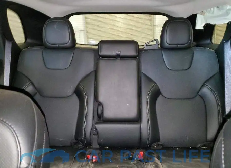 1C4PJMDX6ND531942# 10