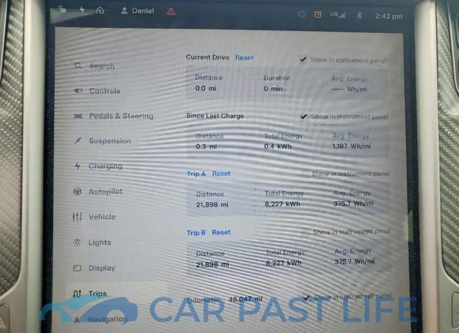 5YJSA1E41JF287665# 9