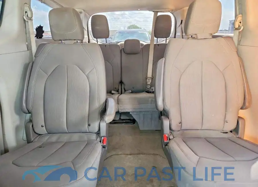 2C4RC1FG3MR515028# 10