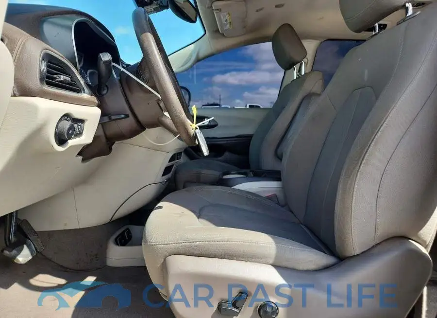 2C4RC1FG3MR515028# 7