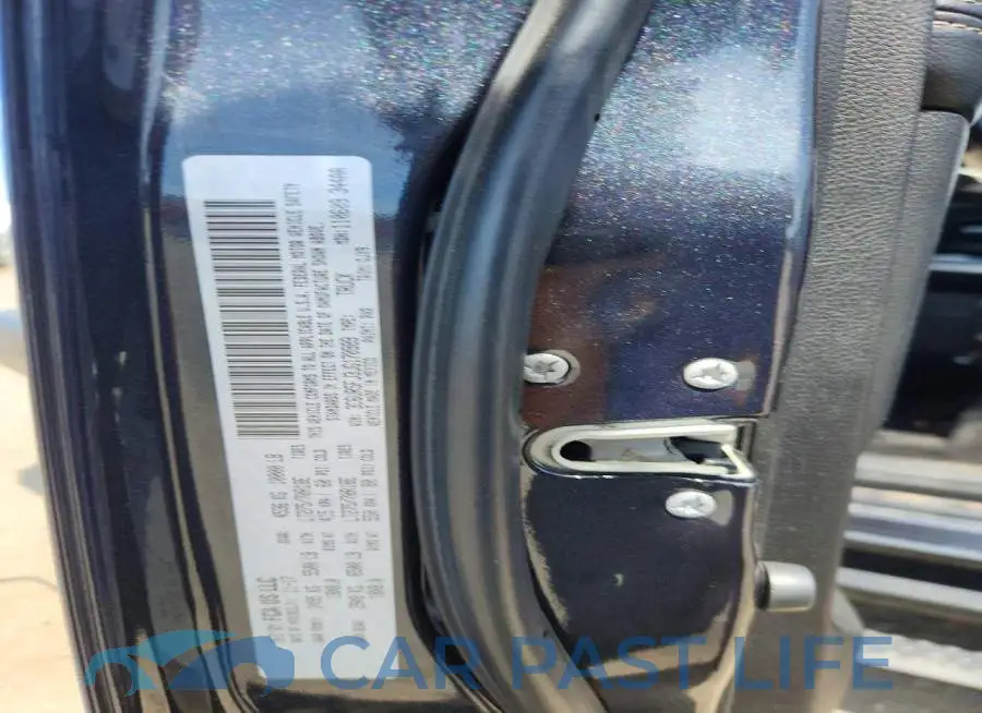 3C6UR5FJ3JG170989# 12