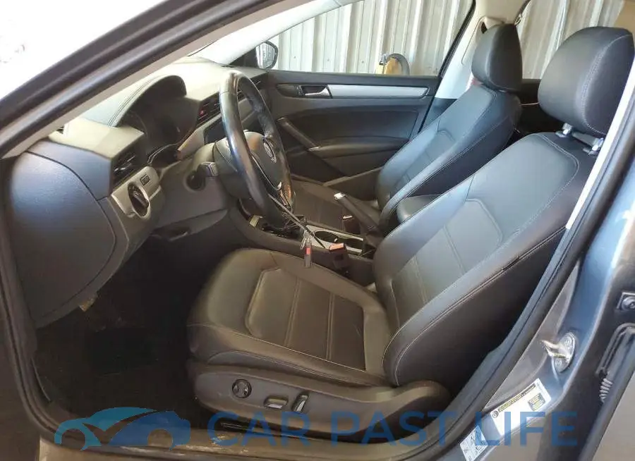 1VWSA7A32LC007085# 7