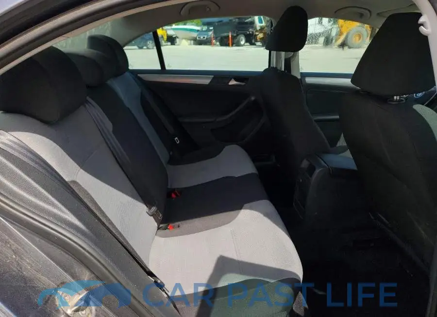 3VW2B7AJ8JM220730# 10