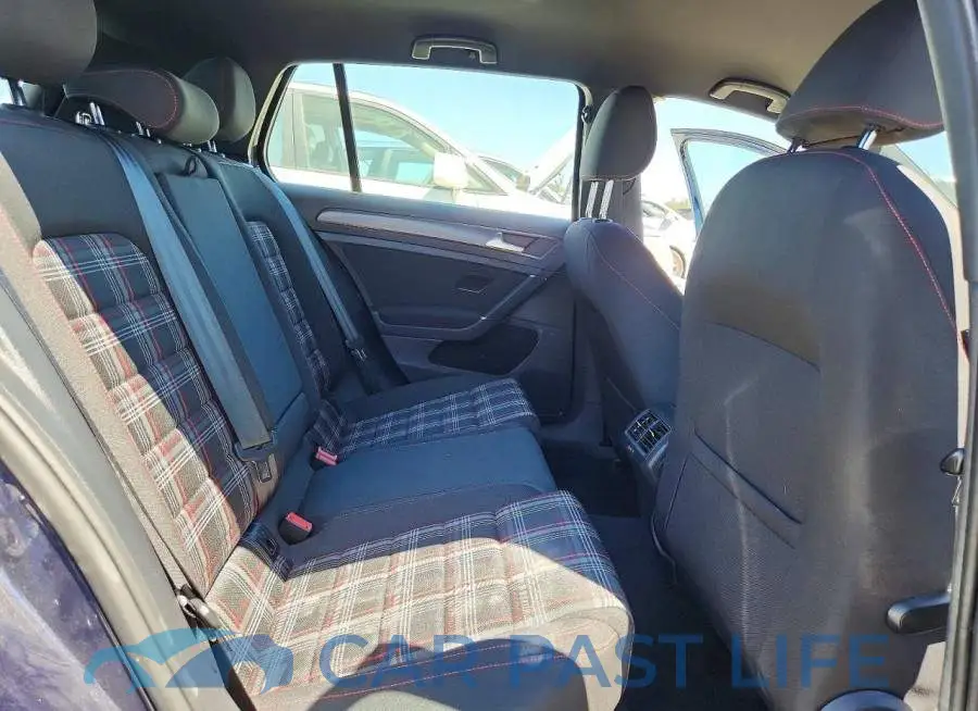 3VW5T7AUXKM027355# 10