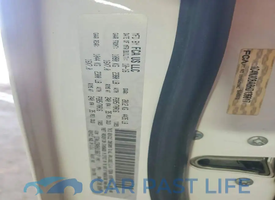 1C4NJCBA8HD136617# 13