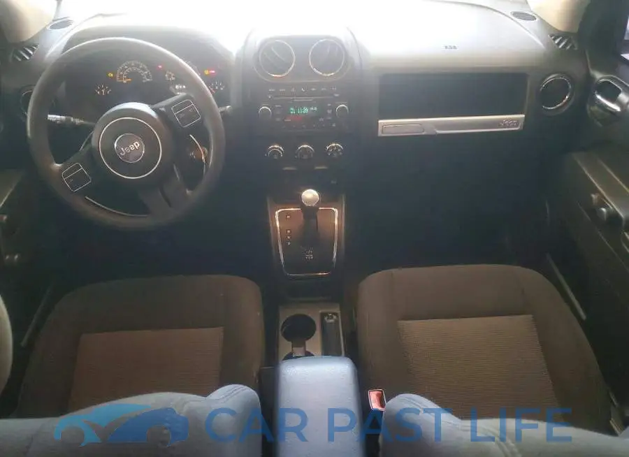 1C4NJCBA8HD136617# 8