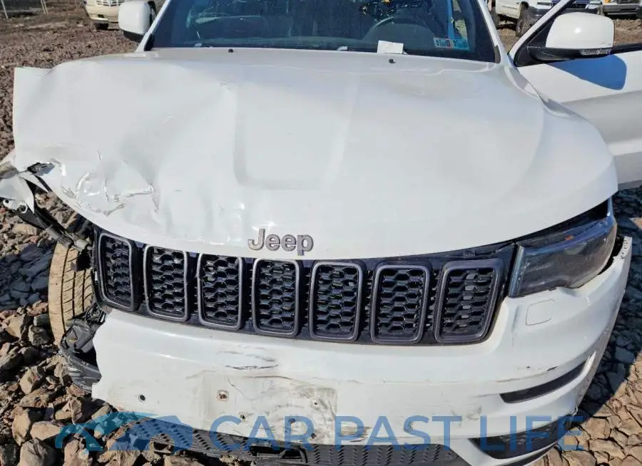 1C4RJFCG2JC230557# 12
